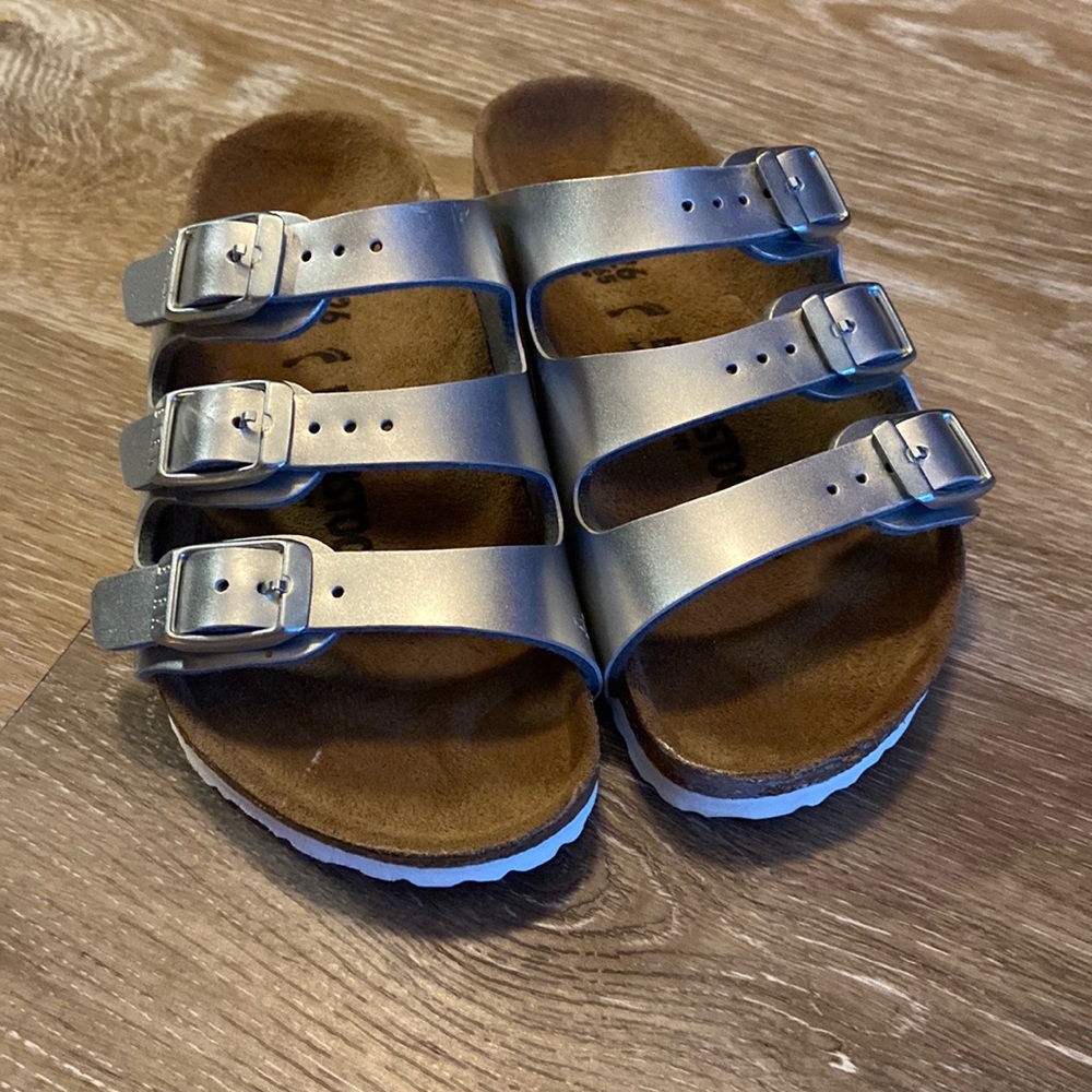 Silver Kids Birkenstock sandals 26 (8.5)